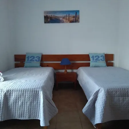 Amazing Flat With Swimming Pool Near The Streap *